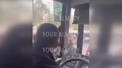 Шабуыл жасап, артынша пышағын шығарды: Алматыдағы төбелес жұрттың зәресін алды