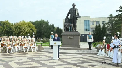 Міржақып Дулатов қазақтың асқақ арманы мен мұң-мұқтажын терең түсінді – Мәжіліс спикері Президенттің құттықтауын оқып берді