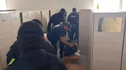 Павлодар облысының екі тұрғыны әскери қызметкерді бопсалап, ақша алған