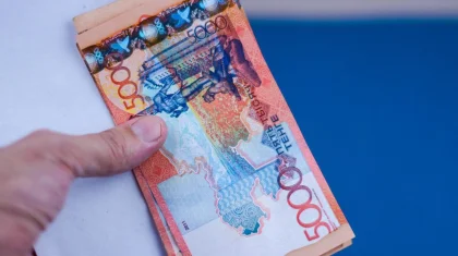 Оралда банктер айналымнан шыққан ескі ақшаларды айырбастау үшін комиссия ұстап жатыр