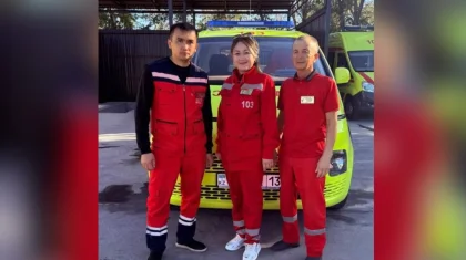Созақта толғағы қысқан жас ана жедел жәрдем көлігінде босанып қалды