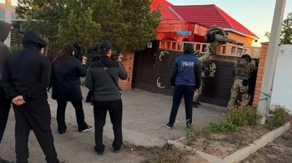 Астана түбіндегі зәулім үйіне мигранттарды «тығып отырған» әйел қолға түсті (ВИДЕО)