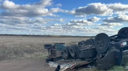 Павлодар облысында жол апатынан Камаз аударылып, бір адам көз жұмды