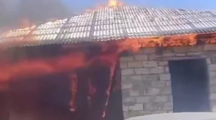 Ақтөбеде жеке үй өртеніп, жалын жүк көлігіне тараған