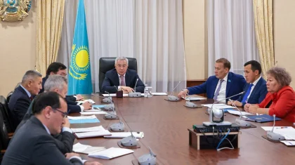 Жұманғарин Қазақстан мен Ресей шекарасындағы көлік кептелісі мәселесін комиссияға шығарды