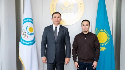 Головкин грек-рим күресінен әлем чемпионы Айдос Сұлтанғалимен кездесті