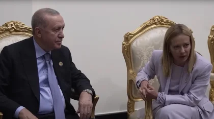 «Саған темекіні тастатамын»: Ердоған мен Мелонидің әзілі желіде кең тарады (ВИДЕО)