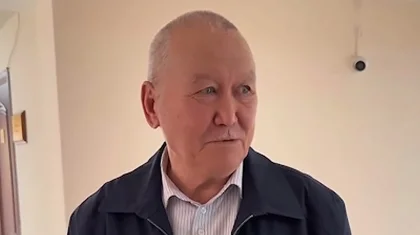 «Жол белгісін байқамай қалдым»: Астана соты зейнеткердің айыппұлын азайтып берді (ВИДЕО)
