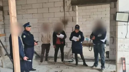 БҚО-да үй салып жүрген шетелдіктерді полиция елден қуып шығарды
