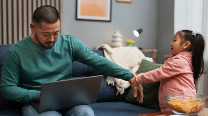 Қазақстанда әрбір жетінші ата-ана жұмысқа байланысты баласына дұрыс көңіл бөле алмайды – министрлік