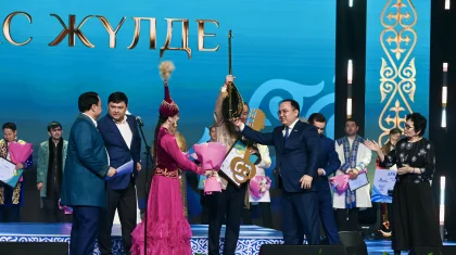 Республика күні: «AMANAT» партиясы ұлттық мереке қарсаңында дүбірлі дода өткізді