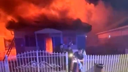 Талдықорған полицейлері өртеніп жатқан үйден ер адамды аман алып шықты