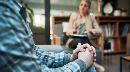 Енді Қазақстанда күйзеліске түскен мұғалімдер психологқа тегін бара алады