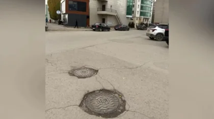 Ақтөбеде ашық құдыққа құлап кеткен әйел адам ауруханада көз жұмды