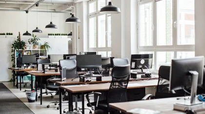 Министрлік кеңседе емес, үйден жұмыс істегісі келетін қазақстандықтарға не істеу керек екенін айтты