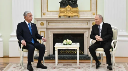 «Өзіңізбен талқылағым келетін біраз пікір-пайымым бар»: Тоқаев пен Путин бейресми кездесу өткізді