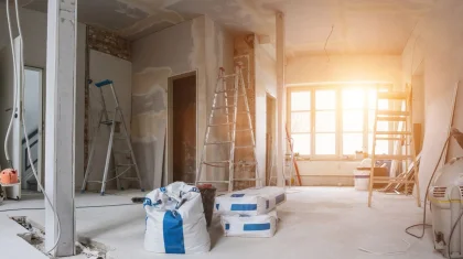 «Пәтеріңді жөндеп беремін»: Ақтөбеде жұртты алдап, 100 млн теңгені қалтасына басқан күдікті ұсталды