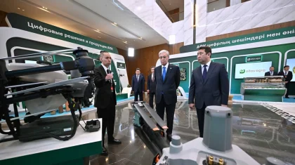 Президент ауыл шаруашылығындағы цифрлық шешімдер көрмесін аралап көрді
