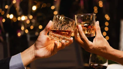 Қызылордада ішімдікке сылқия тойған ер адам бөтелкелесін ұрамын деп төрт жылға сотталды