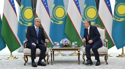 Тоқаев Өзбекстан президентімен келіссөз жүргізді