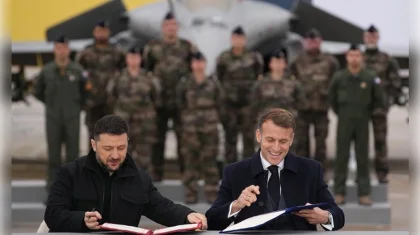 Зеленский мен Макрон «тарихи» келісімге қол қойды