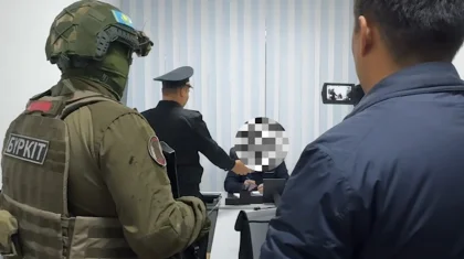 БҚО-да колледж директоры жоқ студенттер арқылы 49 млн теңге жымқырған