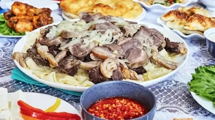 Қазы-қарта мен жал-жаяны оқушылар мен әскерилердің күнделікті асына енгізу: депутат ерекше бастама көтерді