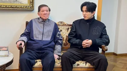 Димаш Құдайберген Мұхтар Шахановқа көңіл айтты