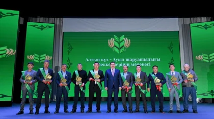 Абай облысында ауыл шаруашылығы саласының үздік мамандарына автокөлік табыс етілді