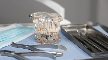 Астанада стоматология креслосында қайтыс болған 3 жасар қыздың қазасына байланысты сот жалғасты