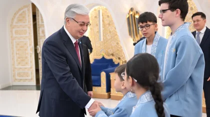 Тоқаев әлем чемпионы атанған жас шахматшыларға ақыл-кеңесін айтты