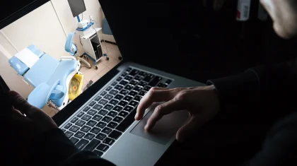 Хакерлер гинокологиялық кабинеттердің камерасын бұзып, интимді жазбаларын сатқан