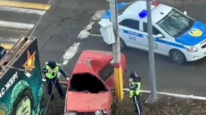 Қостанай облысында полициядан қашқан жүргізуші апатқа ұшырап, оқиға орнында көз жұмды