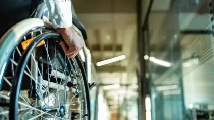 Астана мен Алматыда мүгедек жандар инватаксимен 444 мың рет қатынаған