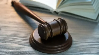 Ақтауда жасөспірім «қоқыс» деген сөзі үшін сот алдында жауап берді