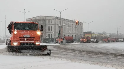 Астанада қар борап тұр: тазалық жұмысына 3 мыңға жуық адам шықты