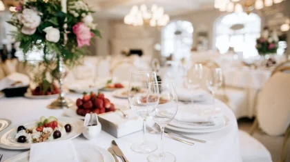 Павлодарда қыз ұзатуда жұрт жаппай уланды: тойхана иесі рақымшылыққа ілініп, аман қалды