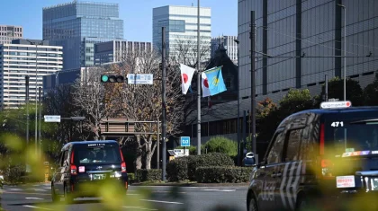 Токионың көшелерінде Қазақстанның көк туы желбіреп тұр