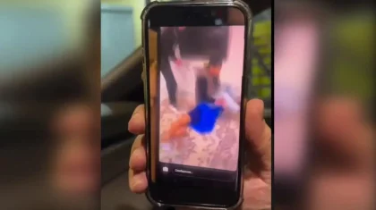 Үстіне секіріп, басынан тепкілеген: Атыраудағы оқиғаны жұртты шошытты (ВИДЕО)