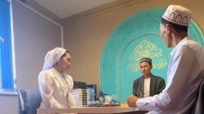 «Некелесіп жатса да жұмысын ойлап тұр»: мұғалім күйеуінен мәһрге принтер сұраған (ВИДЕО)