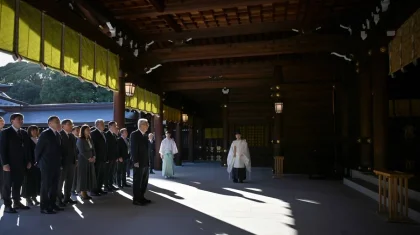 Тоқаев Жапонияда бір ғасырдан астам тарихы бар Мейджи Джингу ғибадатханасын аралап көрді