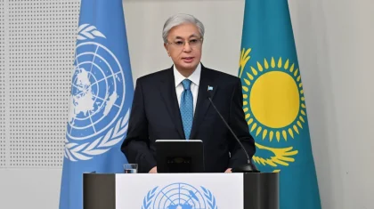 «Дәрменсіз күйге түсті»: Тоқаев БҰҰ университетінде дәріс оқыды