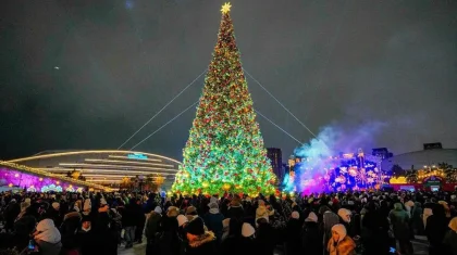 Астанада бір мезетте 40-тан астам шыршаның шамы жағылды (ФОТО, ВИДЕО)