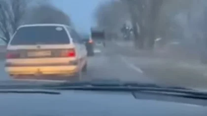 «Көлікпен сүйреген»: жол үстінде түсірілген жантүршігерлік видео жарияланды