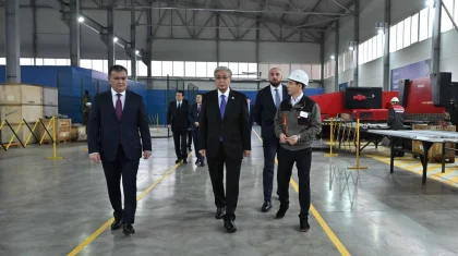 Тоқаев Астанадағы лифт шығаратын зауытты аралап көрді
