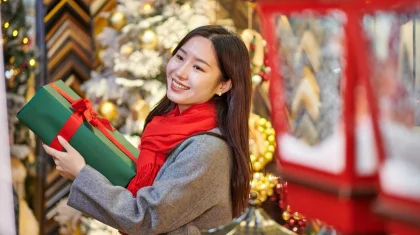 Ozon.kz зерттеуі: Қазақстандағы Жаңа жыл алдындағы шопинг онлайн форматқа ауысуда