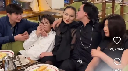 Жұлдыз Әбдікәрімова мен Қайрат Нұртас жаңа жылды бірге қарсы алды