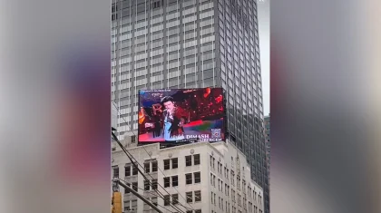 Жаңа жыл түні Димаш Құдайберген Нью-Йорктегі туристерді 44 рет тамсандырған (ВИДЕО)