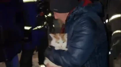 Қарағандыда көпқабатты үйде болған өрттен 25 адам құтқарылды