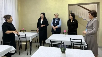Мәжіліс депутаттары Көкшетаудағы аутизммен ауыратын балаларды қолдау орталығының жұмысымен танысты